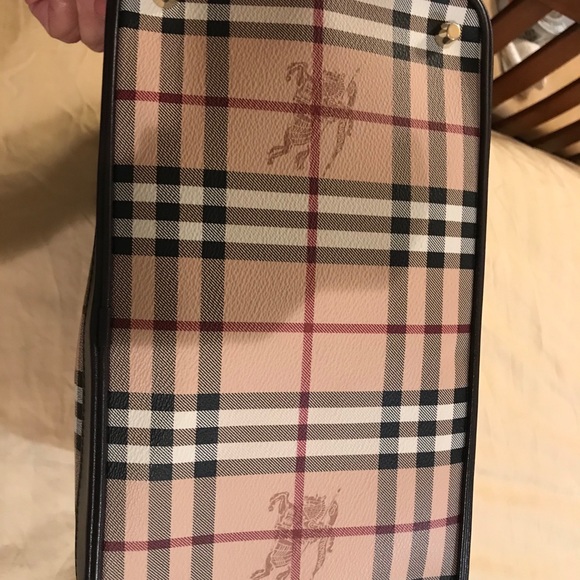 Burberry Printed Canvas Bag - Picture 5 of 9